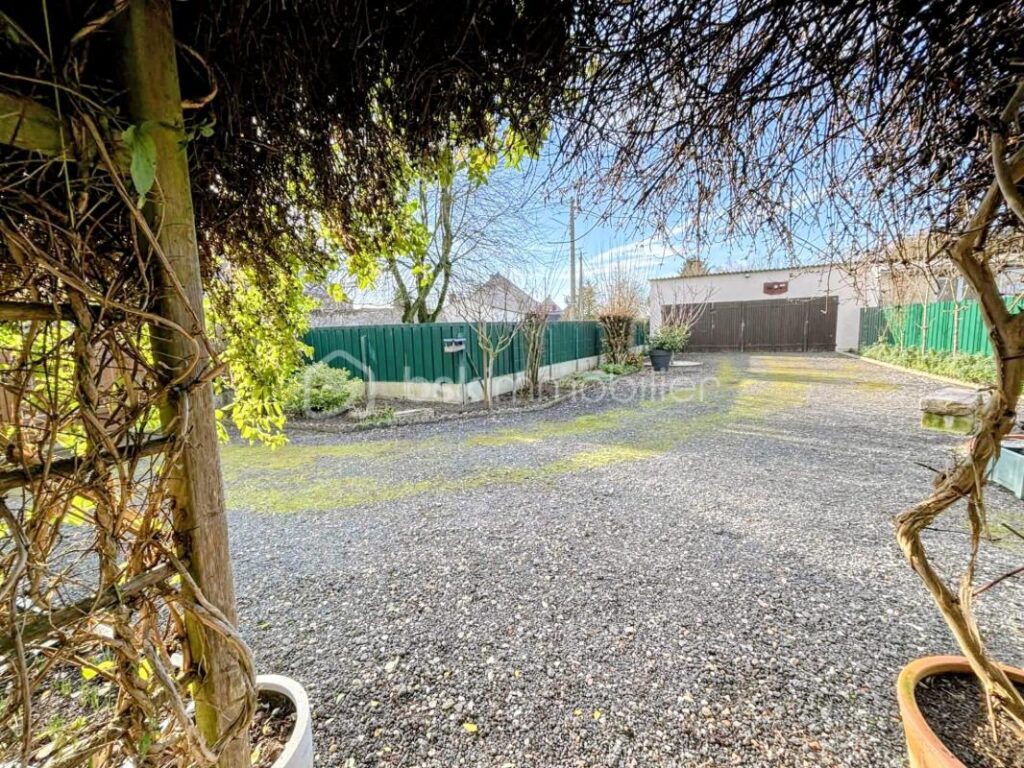 Maison à vendre – 165 m² habitables – 3 chambres – Vérandas – Garage – Dépendances – 6 pièces – 3 chambres – 165 m²