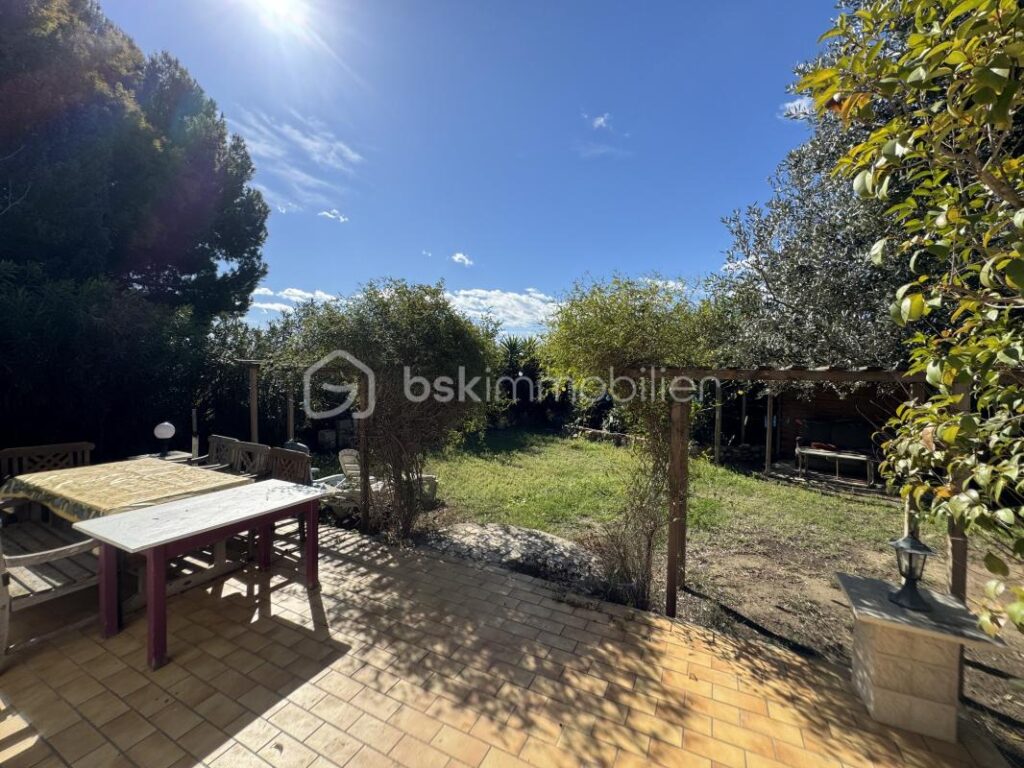 VILLA 4 FACES DE 170M2 – 8 pièces – 5 chambres – 170 m²