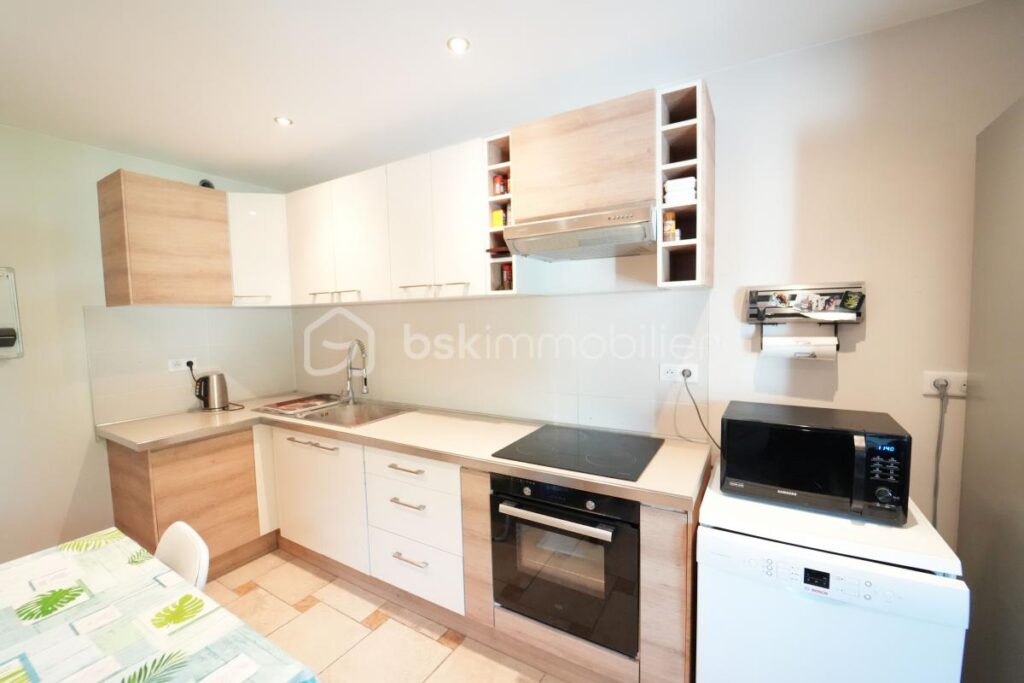 Maison d’architecte à CHARTRETTES de 195m² – 6 pièces – 4 chambres – 195 m²