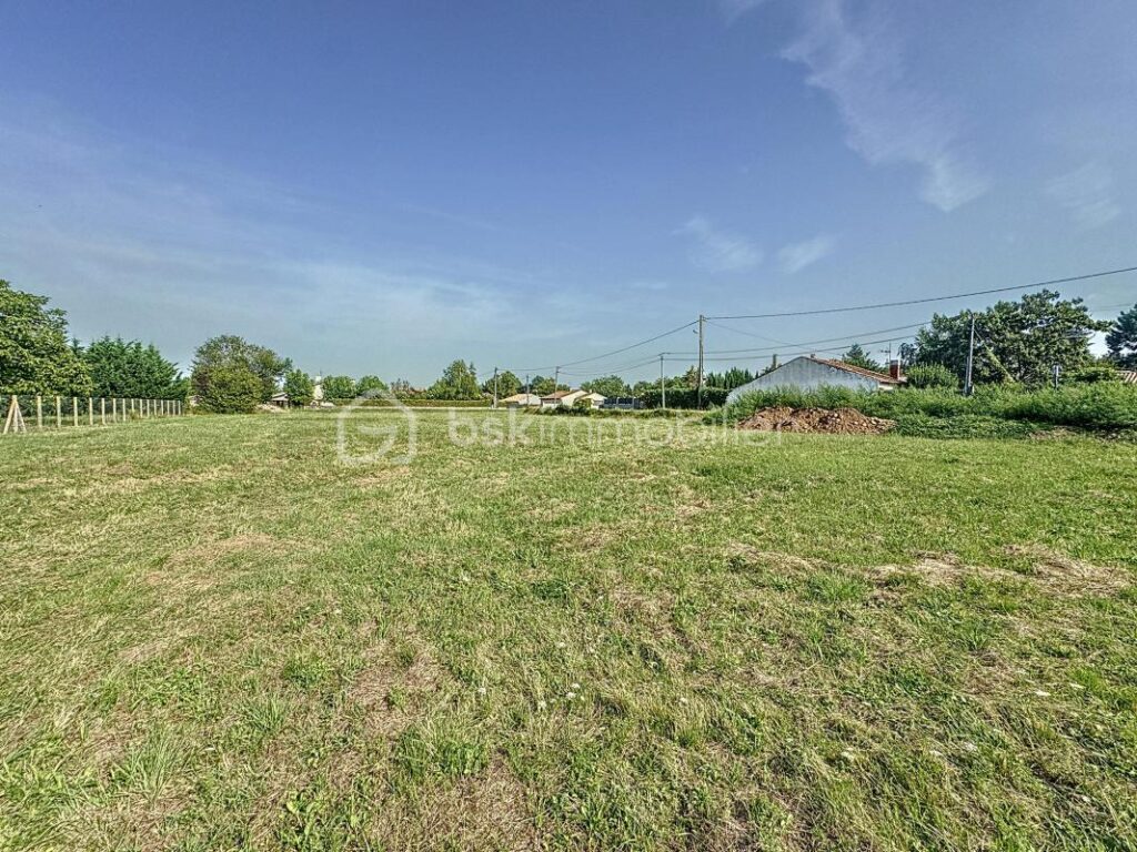 Terrain Constructible de 600 m² à Vendre à Pamiers – NR pièces – NR chambres – 600 m²