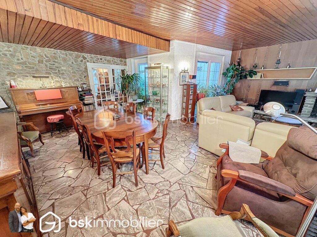 Maison de ville 4 chambres – 7 pièces – 4 chambres – 180 m²