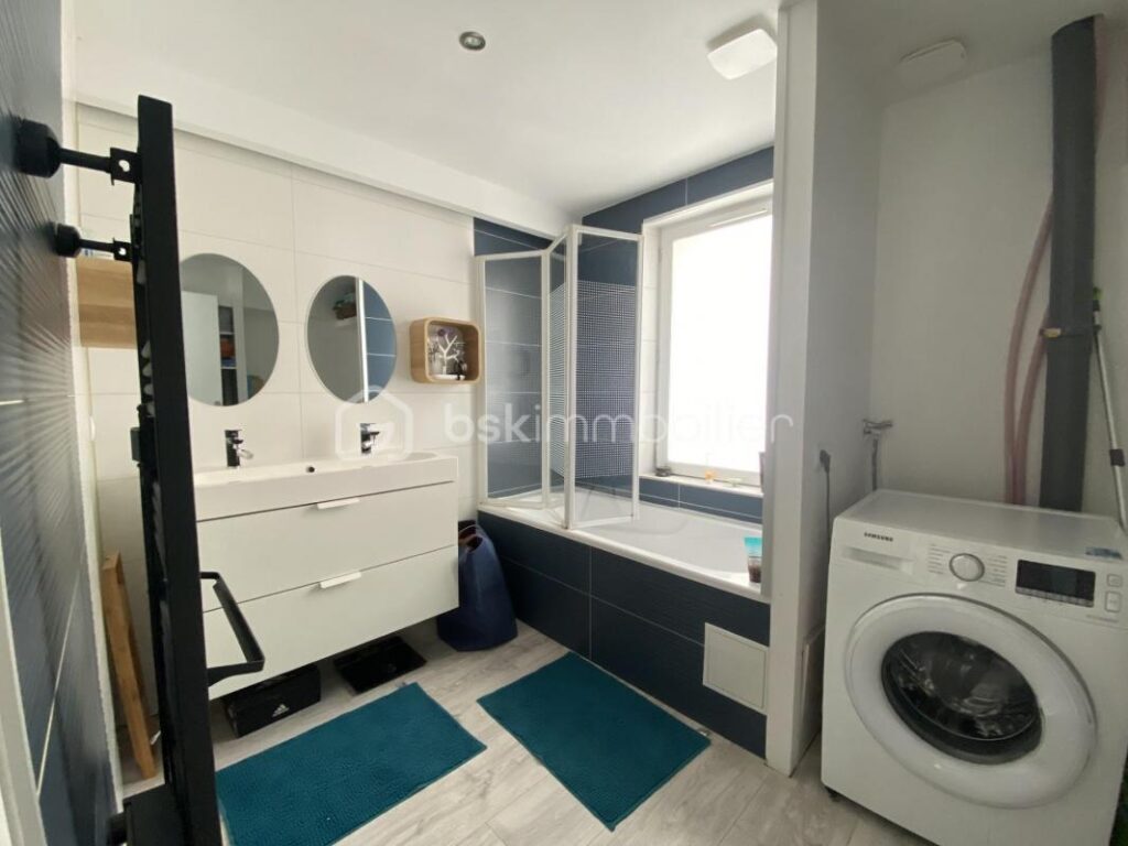 🏡 À vendre – Bel appartement 3 chambres de 100 m² à Belgentier – 4 pièces – 3 chambres – 101 m²