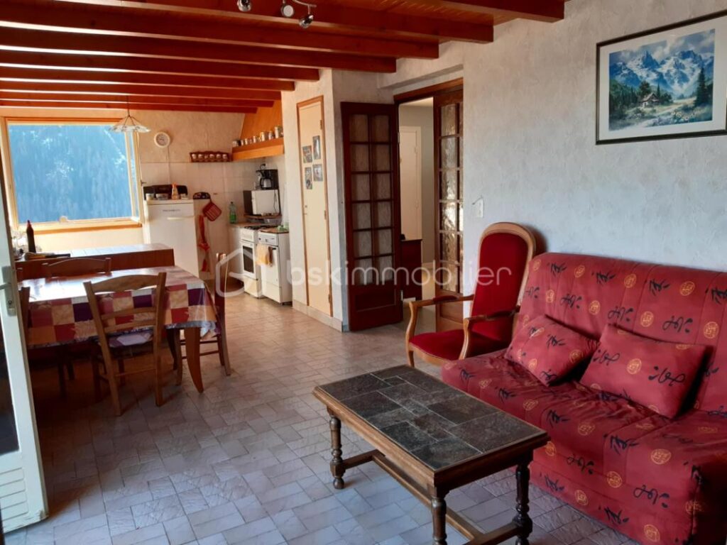 Maison 96m² 4 chambres – 5 pièces – 4 chambres – 96 m²