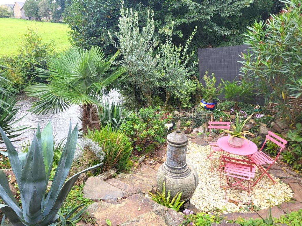 Maison au bord de l’eau ! – 4 pièces – 2 chambres – 130 m²