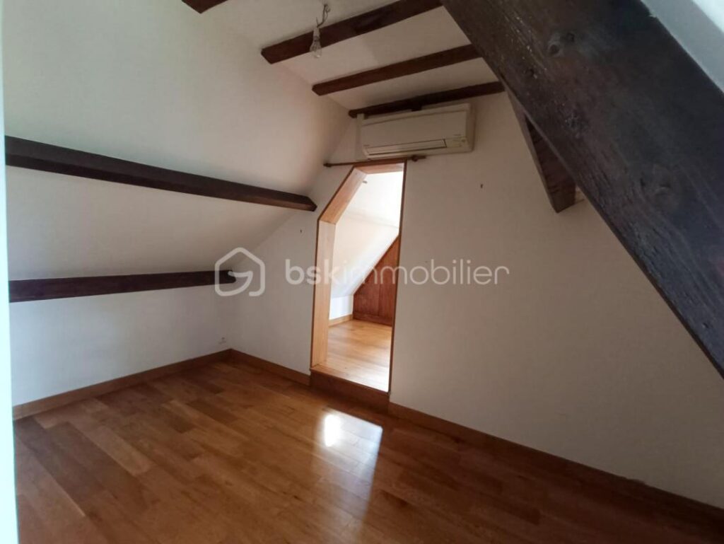 Maison 4 chambres – 6 pièces – 4 chambres – 132 m²