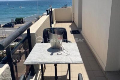 APPARTEMENT 2 PIECES PLAGE ET MER EN FACE, ACCÈS IMMÉDIAT – 2 pièces – 1 chambre – 48 m²