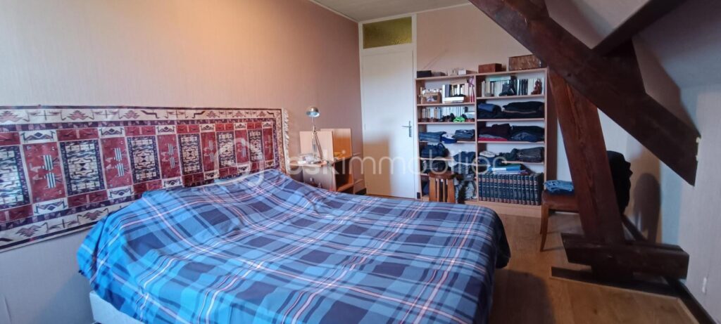 Maison familale – 8 pièces – 6 chambres – 130 m²