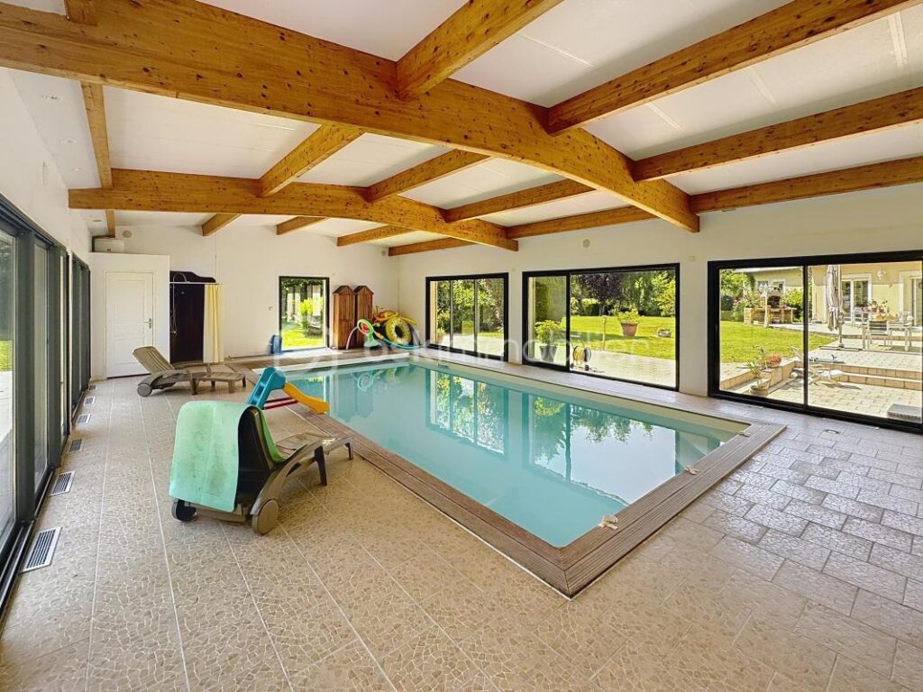 Maison 377m2 secteur Villers-sur-Mer – 9 pièces – 4 chambres – 377 m²