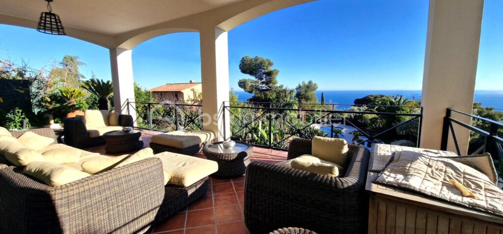 La Turbie Villa d’exception avec vue mer – élégance, confort et raffinement – 6 pièces – 4 chambres – 241 m²