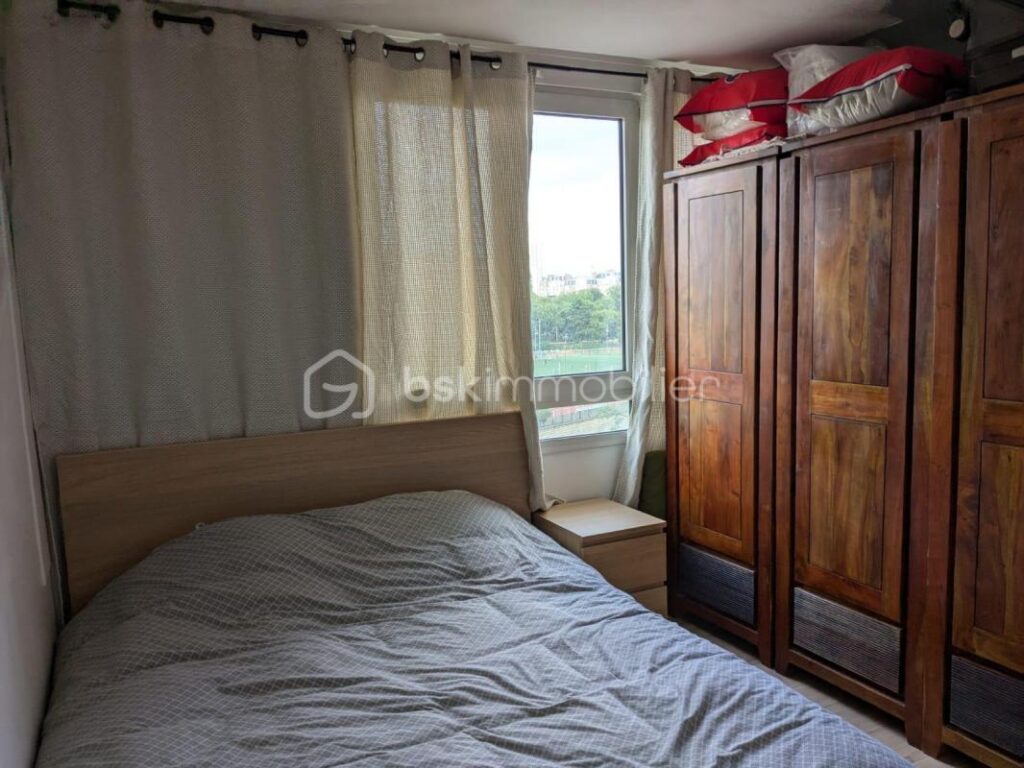 APPARTEMENT VU TOUR EIFFEL – 4 pièces – 2 chambres – 74 m²