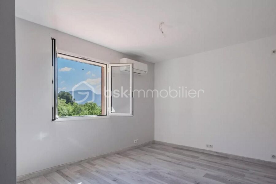 Maison à vendre à Carros