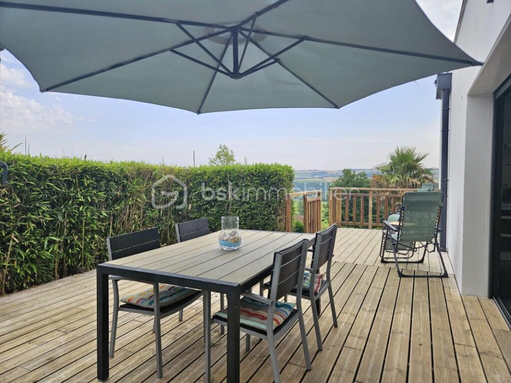 Maison 4 pièces 150 m² – 4 pièces – 3 chambres – 150 m²