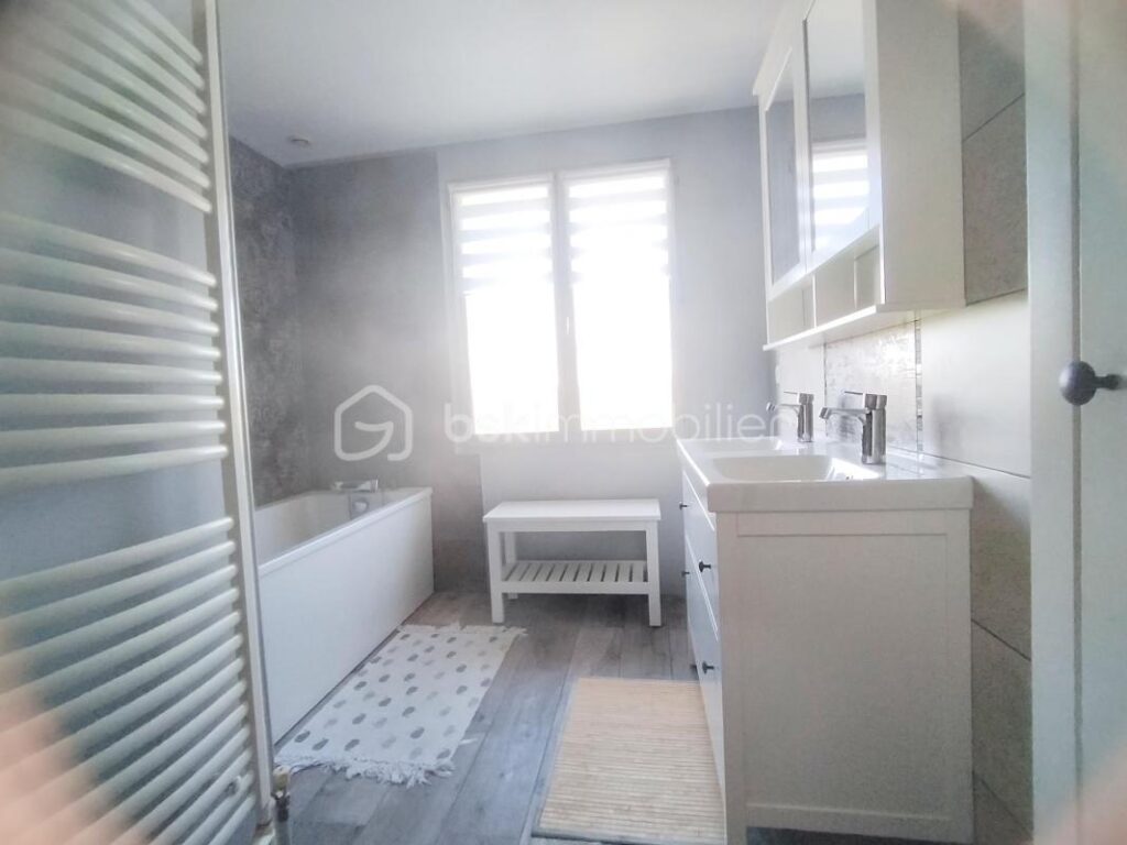 À vendre : Maison 6 pièces à deux pas de Rethel ! – 6 pièces – 3 chambres – 172 m²