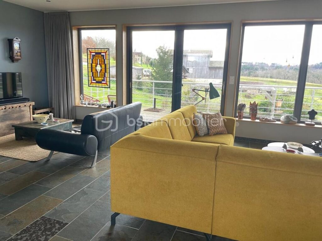 Maison Contemporaine d’Architecte de 2020 située à Loubéjac 24550 – 4 pièces – 3 chambres – 135 m²