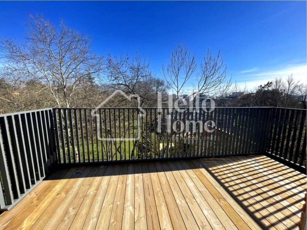 T5 – 152.41m ² – 5 pièces – 4 chambres – 152 m²