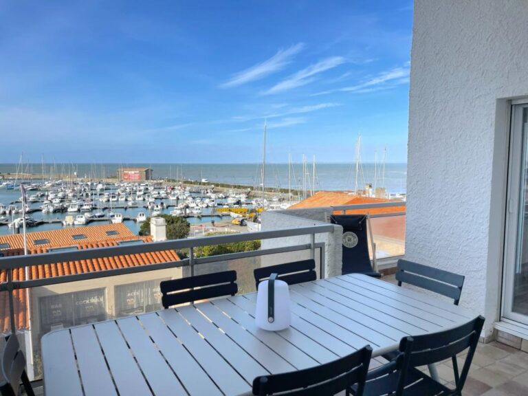 Duplex de 122m², vue sur mer – 5 pièces – 4 chambres – 122 m²