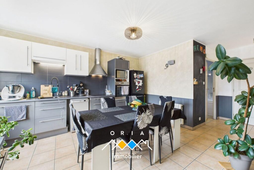 Maison de village à Bayonville-sur-Mad – 4 pièces – 2 chambres – 83 m²