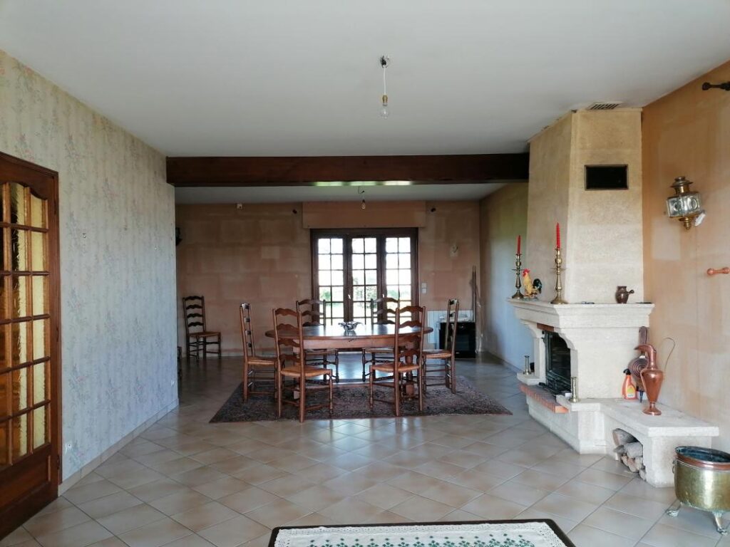 BAISSE DE PRIX ! PAVILLON INDIVIDUEL/CAMPAGNE/ 6 CHAMBRES GRAND VERLY 02 – 8 pièces – 6 chambres – 192 m²