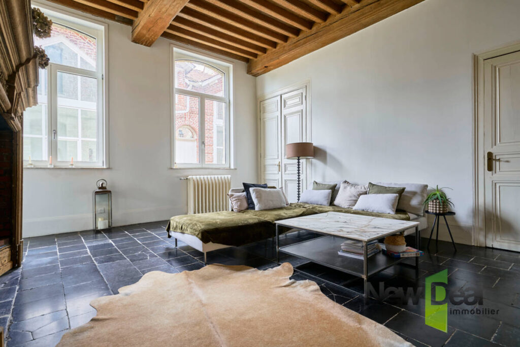 DEMEURE DU 17ÈME SIECLE RENOVEE / SAINT AMAND LES EAUX – 15 pièces – 6 chambres – 560 m²