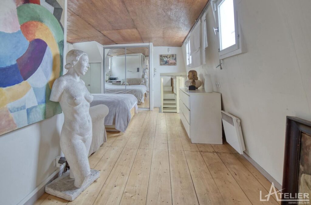 Péniche à Saint-Cloud, Quartier des Coteaux – 4 pièces – 3 chambres – 150 m²