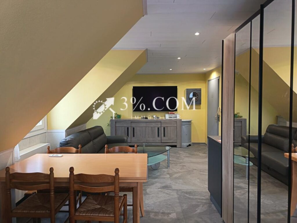 STUDIO AU DERNIER ETAGE AVEC BALCON EXPOSE SUD – 1 pièce – NR chambres – 31 m²