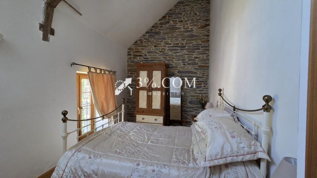 Longère de caractère au calme – 4 pièces – 3 chambres – 115 m²