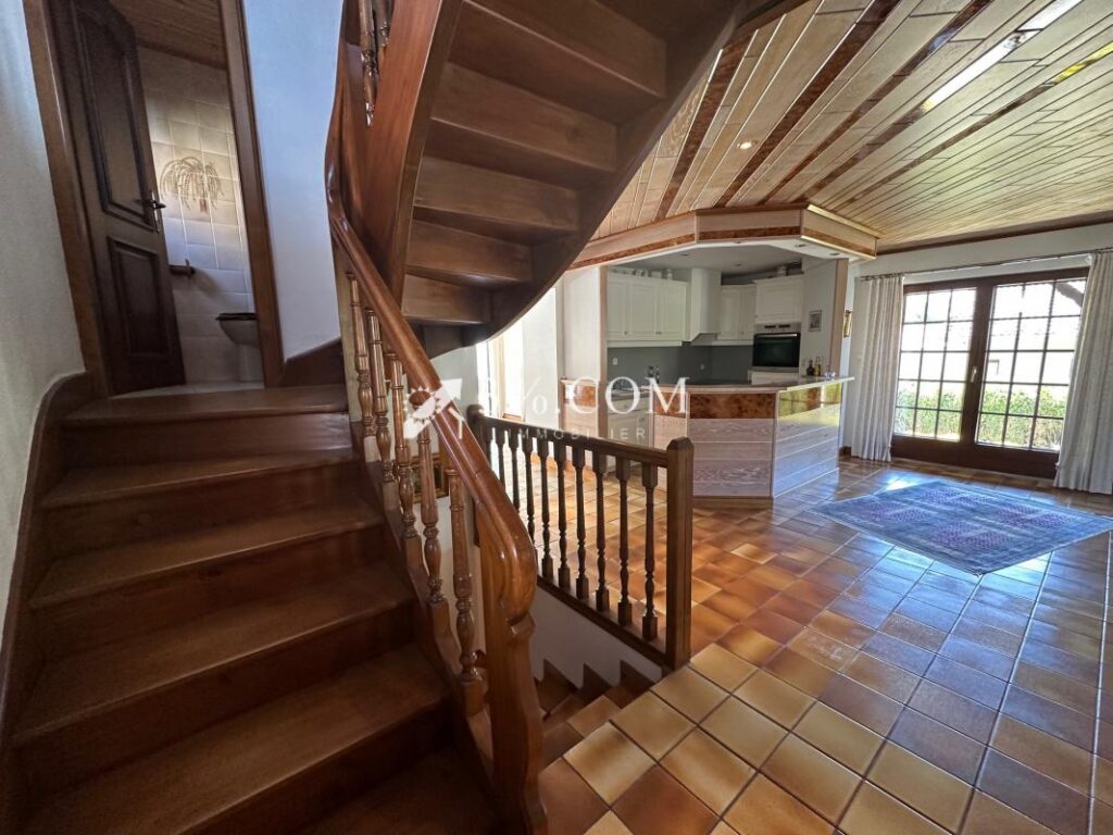 3%.COM – Maison avec piscine – 5 pièces – 3 chambres – 169 m²