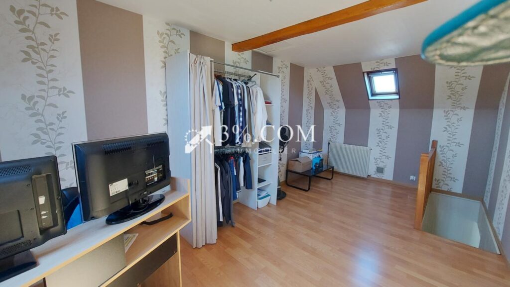 Secteur Gamaches : Pavillon rénové, 3 CH, veranda, sous sol – 6 pièces – 3 chambres – 126 m²