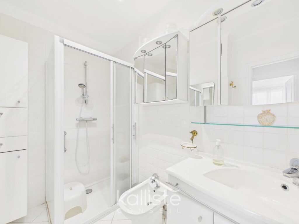 T3 Meublé – 6 Boulevard Fred Scamaroni – 3 pièces – 2 chambres – 70 m²