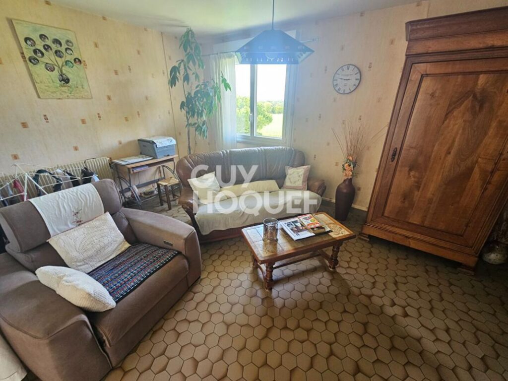 Maison Fontenay Le Comte 8 pièce(s) 150.87 m2 – 8 pièces – 5 chambres – 150 m²