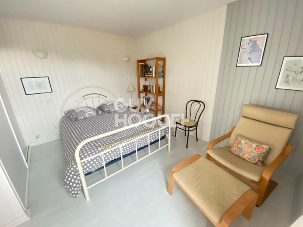 Maison Fontenay Le Comte 7 pièce(s) – 7 pièces – 4 chambres – 145 m²