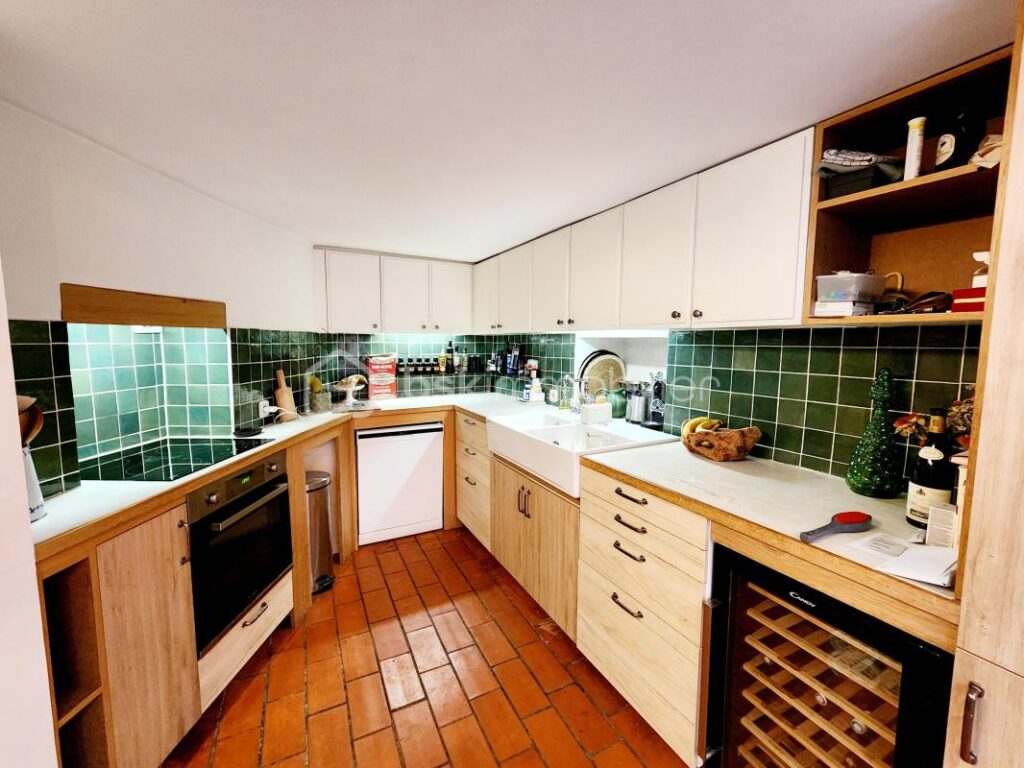 Bien d’exception au cœur du village prestigieux de Lourmarin – 5 pièces – 3 chambres – 130 m²