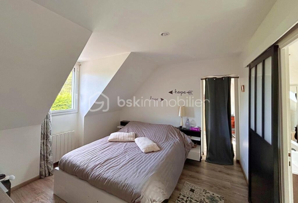 Superbe maison de campagne – 6 pièces – 168 m² – Terrain clos, arboré et sans vis à vis – Très calme ! – 6 pièces – 4 chambres – 168 m²