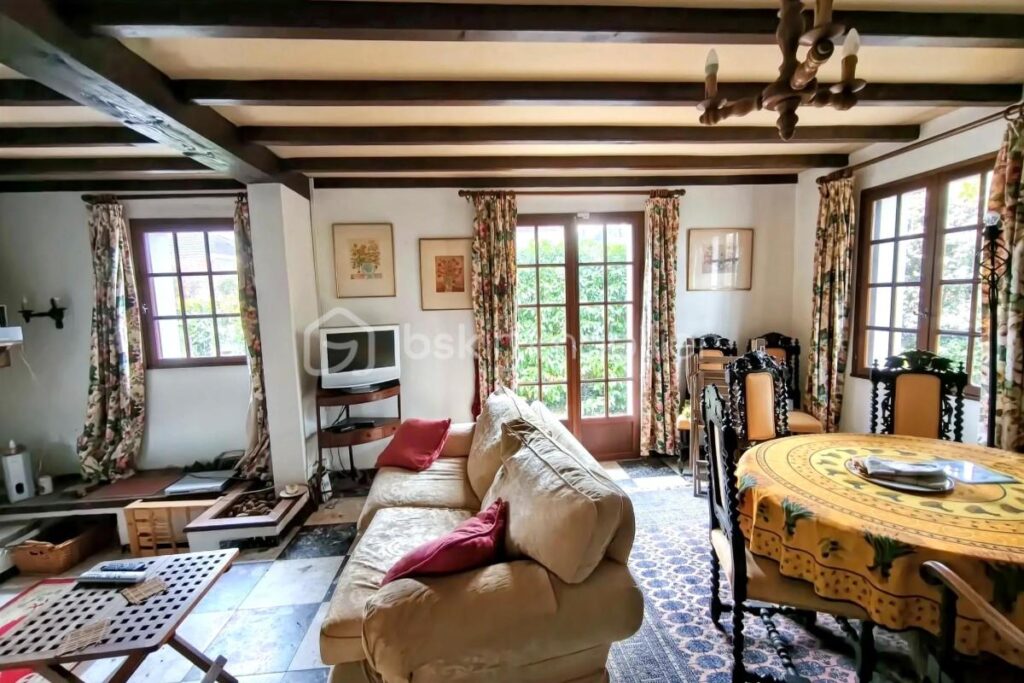 Maison familiale avec piscine et vue Pyrénées secteur recherché – 6 pièces – 4 chambres – 125 m²