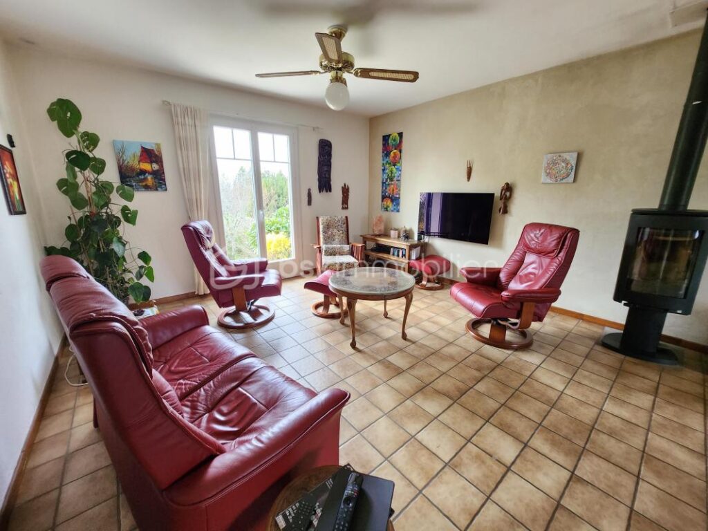 Magnifique Pavillon sur sous sol quartier Montapins à Nevers – 5 pièces – 4 chambres – 117 m²