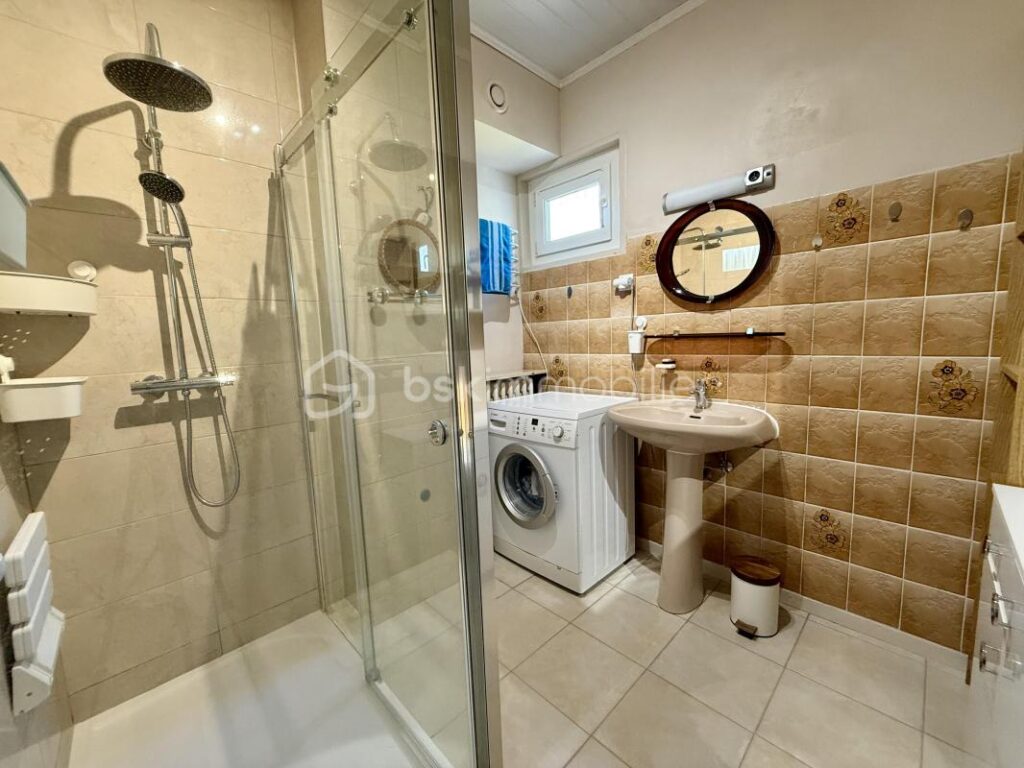 Maison individuelle 4 chambres, vue dominante – 5 pièces – 4 chambres – 99 m²