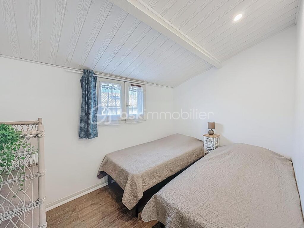 *** MAISONNETTE DE 40 m² AVEC PARKING – FRONTIGNAN PLAGE *** – 3 pièces – 2 chambres – 40 m²