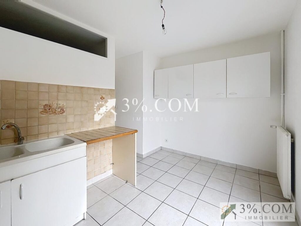 Appartement T3 avec balcon et cave – 3 pièces – 2 chambres – 65 m²