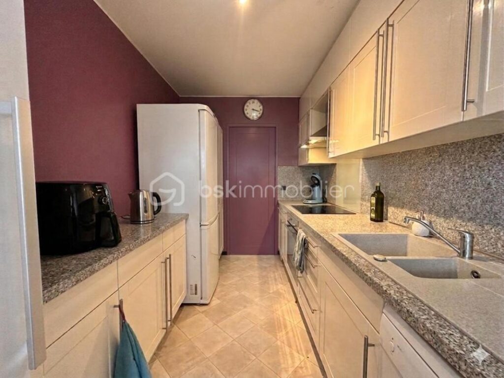 4 pièces 80 m² avec loggia et terrasse 9 m² – vue dégagée sur parc – Écondeaux – 4 pièces – 3 chambres – 80 m²