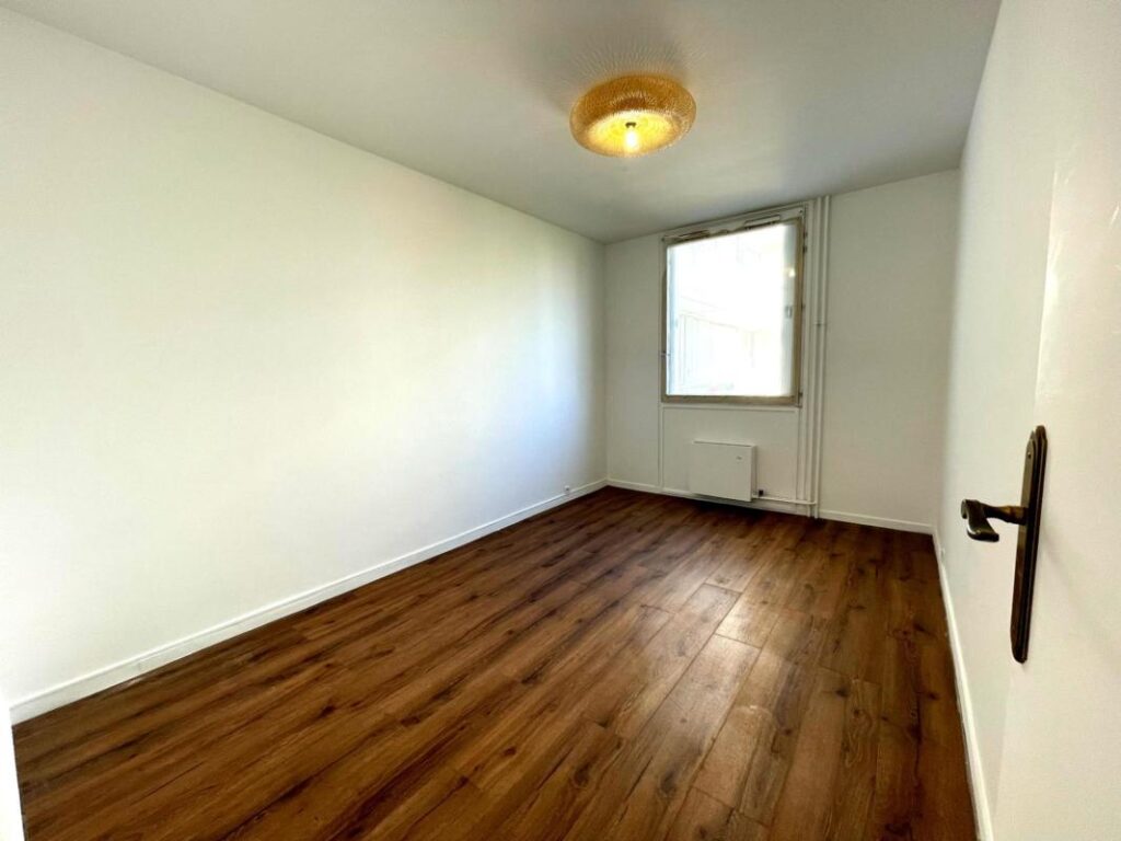 Appartement 3P 67 m² refait à neuf – Terrasse – Parking – Cergy Orée du Bois – 3 pièces – 2 chambres – 67 m²