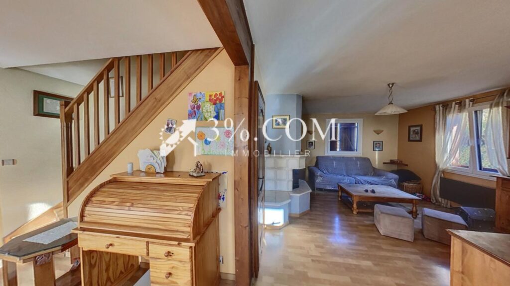 Jolie Maison à vendre bénéficiant d’une belle vue sur les va – 5 pièces – 3 chambres – 129 m²