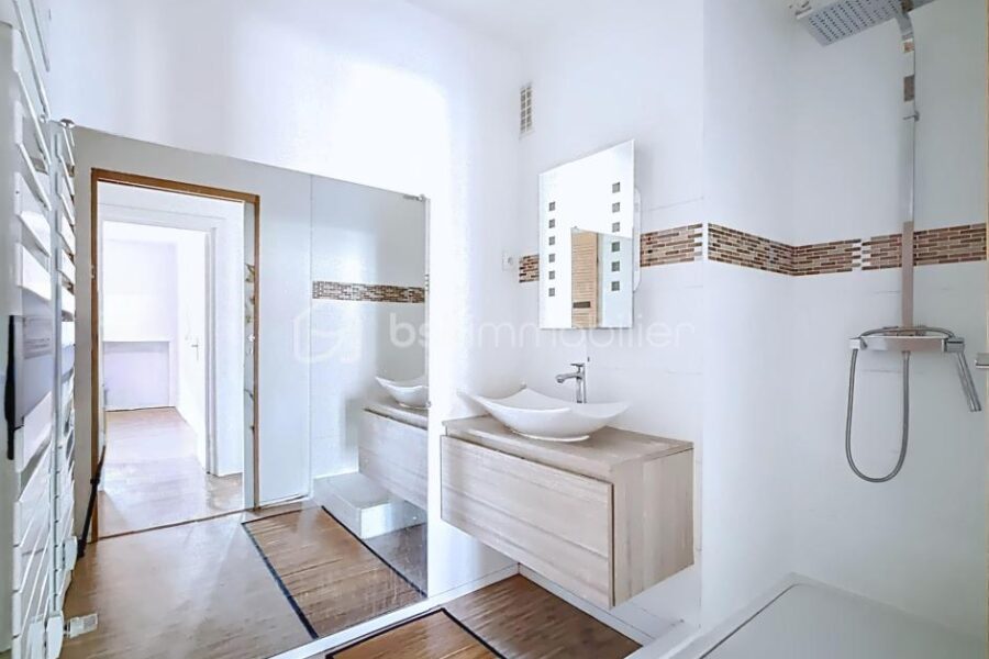 Appartement à vendre à Grenoble — Vue montagne — photo 8