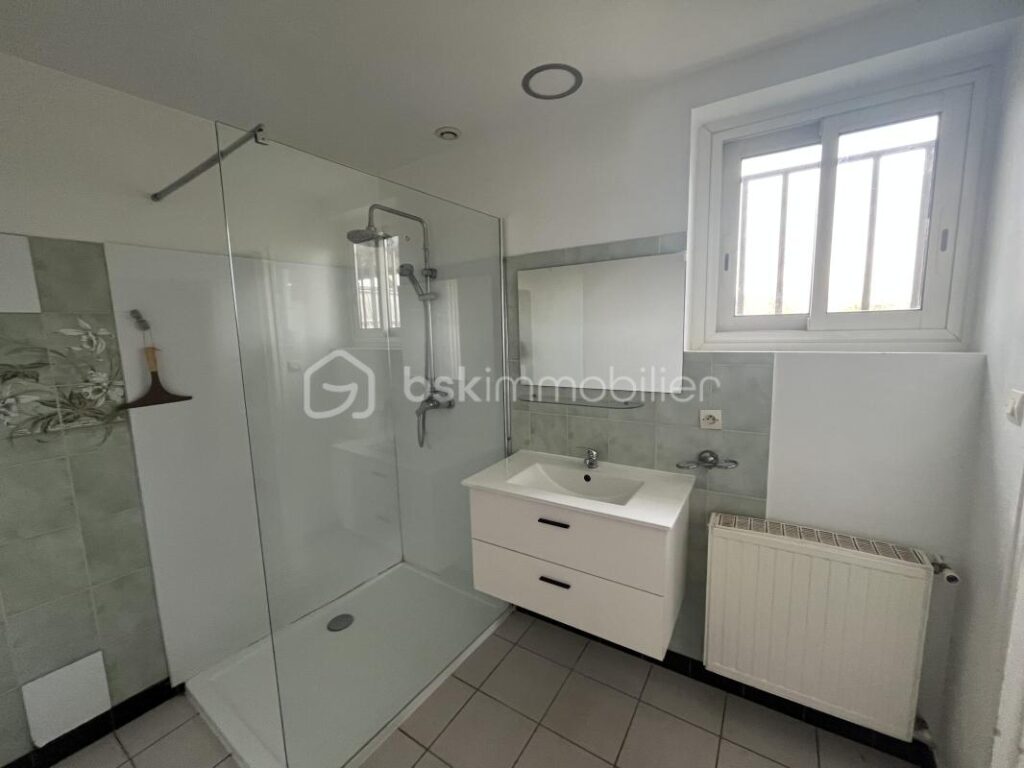 Maison en pierre 5 pièce – 5 pièces – 3 chambres – 77 m²