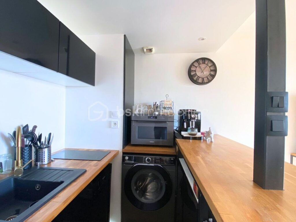Appartement proche centre ville avec vue mer – 2 pièces – 1 chambre – 25 m²