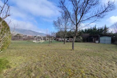 Maison en Ardèche Sud avec vue – 3 pièces – 1 chambre – 60 m²