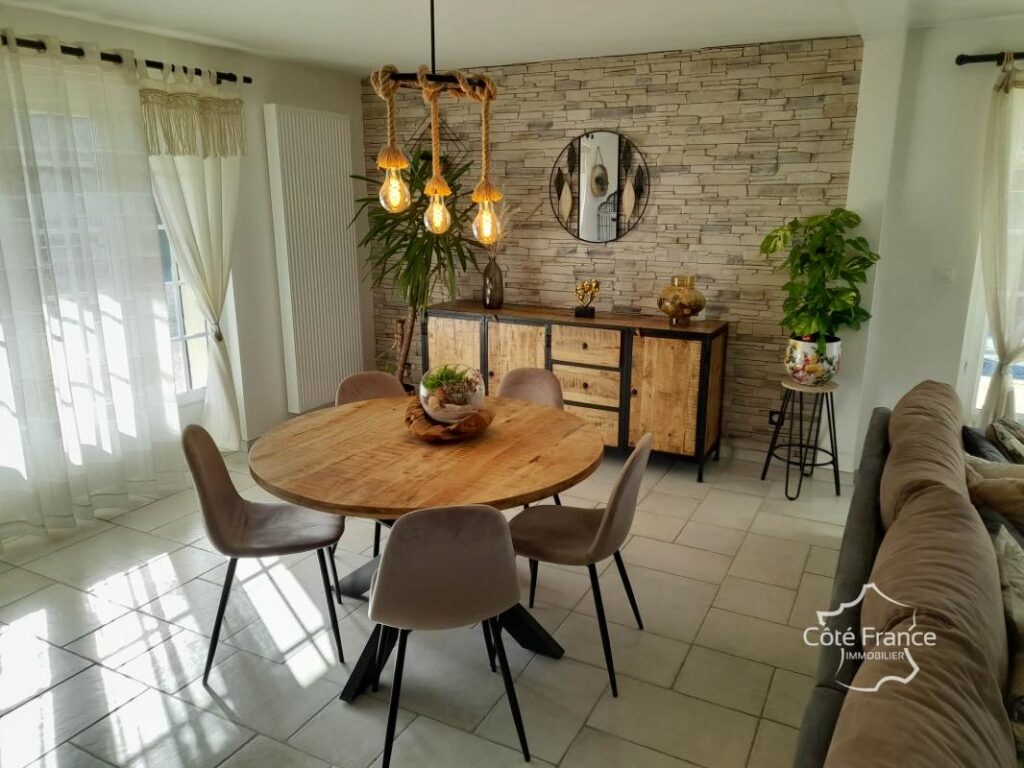 A 15 minutes de la BELGIQUE. Magnifique pavillon – 4 pièces – 3 chambres – 117 m²