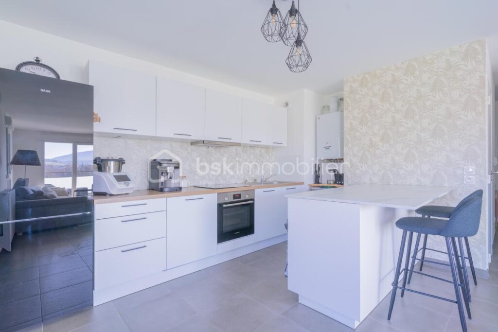 Poisy – Brassilly | T3 récent avec terrasse et vue dégagée – 3 pièces – 2 chambres – 66 m²