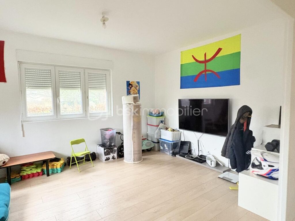 Maison familiale semi plain pied 148 m2 Libercourt – 7 pièces – 5 chambres – 147 m²