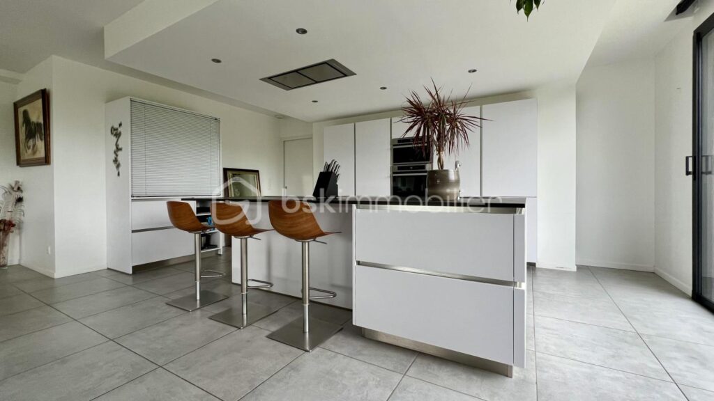 Maison Contemporaine PIRAINO – 6 pièces – 4 chambres – 190 m²