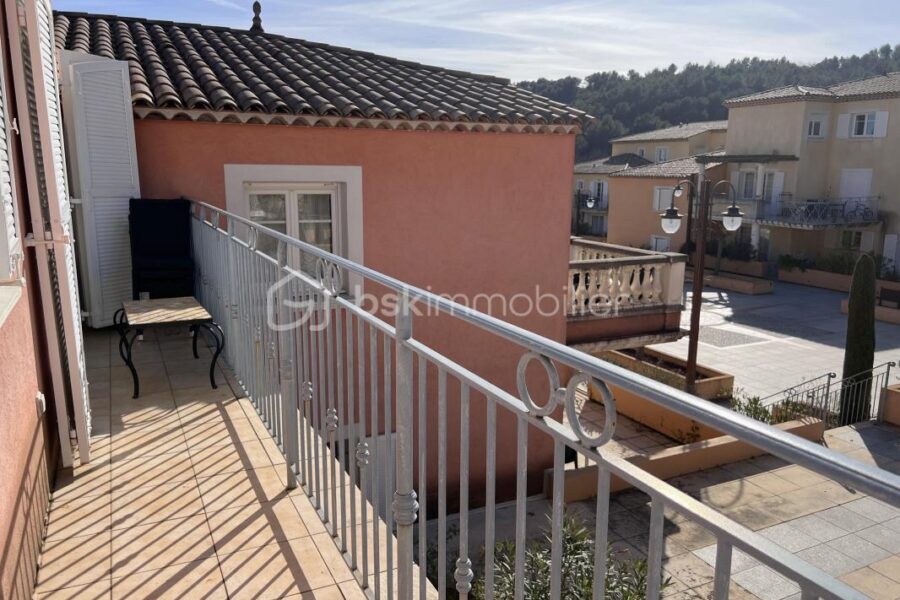 Appartement à vendre à Callian